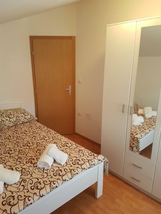 Apartmani Luca Fažana Exteriör bild